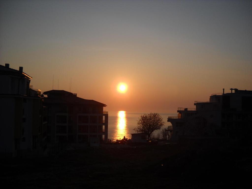 Sani Family Hotel Byala  Buitenkant foto